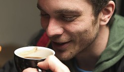 Finnish research: “Coffee might protect alcohol drinkers from liver disease”