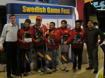 Winning team with Ambassador Dolfe