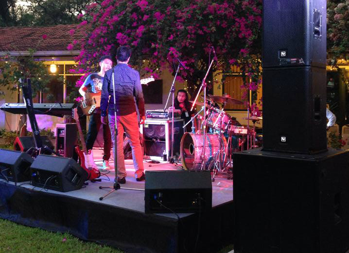 Sound testing in the garden before the guests arrive. Photo: Danish Embassy in Bangkok 