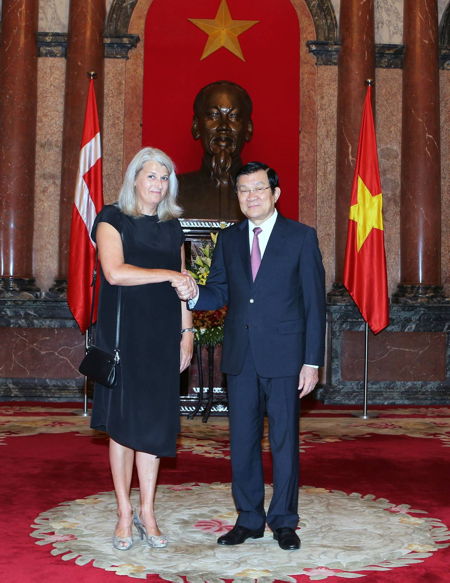 Charlotte-Laursen-Ambassador-Vietnam-accredited
