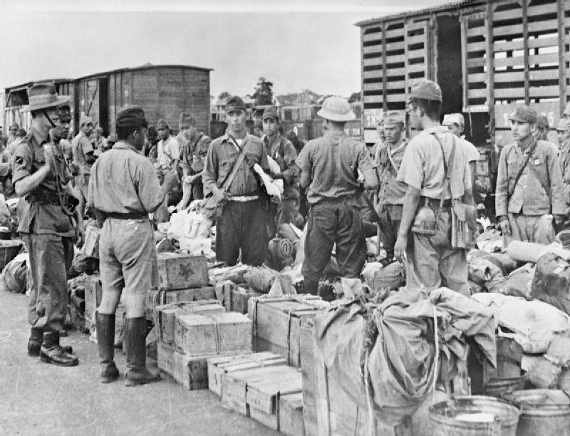 Japanese_Troops_Leave_Bangkok,_1945_IND4836