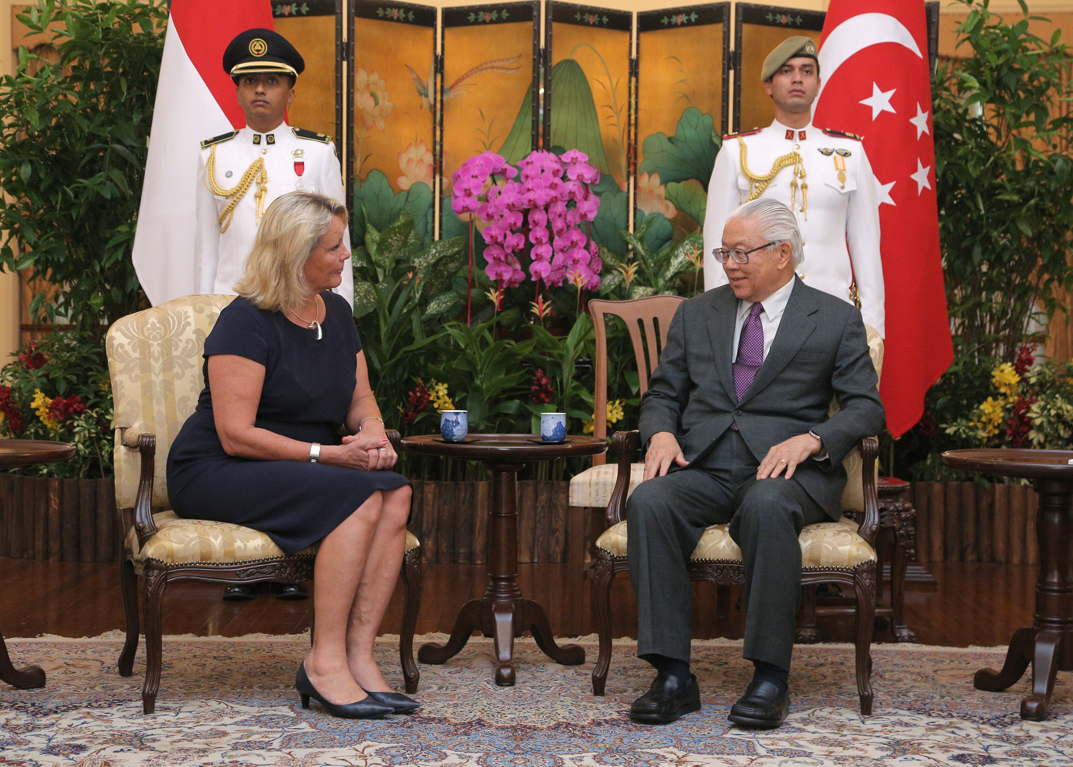  Finnish Ambassador in Singapore, Paula Parviainen, and the President of Singapore, Tony Tan. Source of picture: finland.org.sg