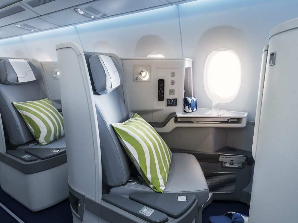 finnair-a350-business-class-cabin-seat