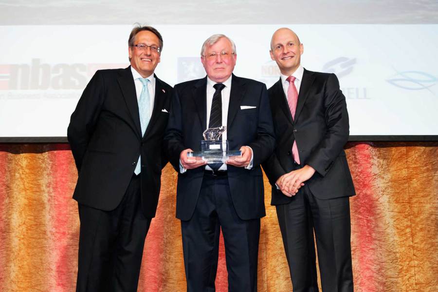 This year NBAS Award was presented to Olav Eek Thorstensen, the Chief Executive Officer of Thome Group.