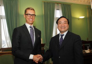 Deputy PM Hoang Trung Hai on September 25 met with Finnish PM Alexander Stubb during his working visit to Finland. Photo: VGP/Nguyen Linh