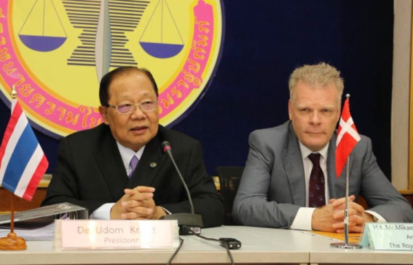 Mikael-Winther-visit-lawyers-council-Thailand2