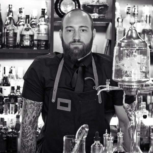 bartender-Christoffer-Johansson