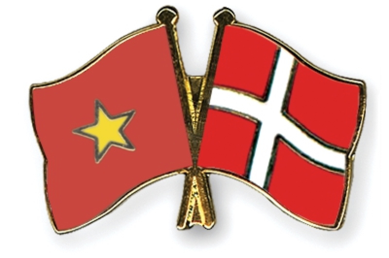 Danish enterprises explore Vietnamese market,Vietnamese flag,