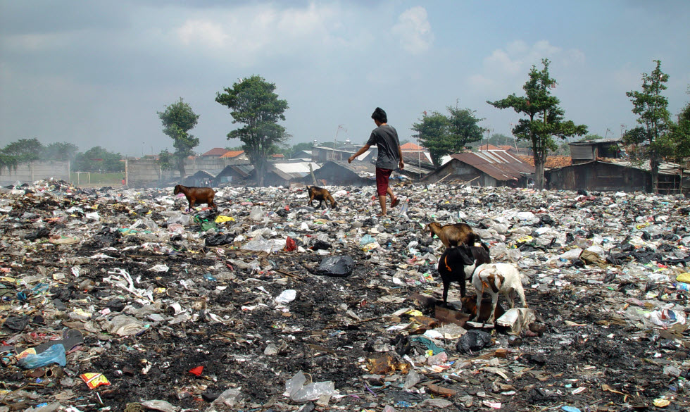 Jakarta slum Jonathan McIntosh