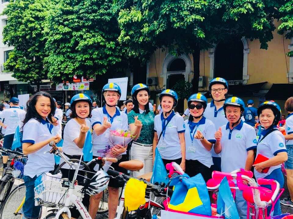 Ambassador Måwe joined the Bicycle journey of Friendship for the 2020 Green Hanoi