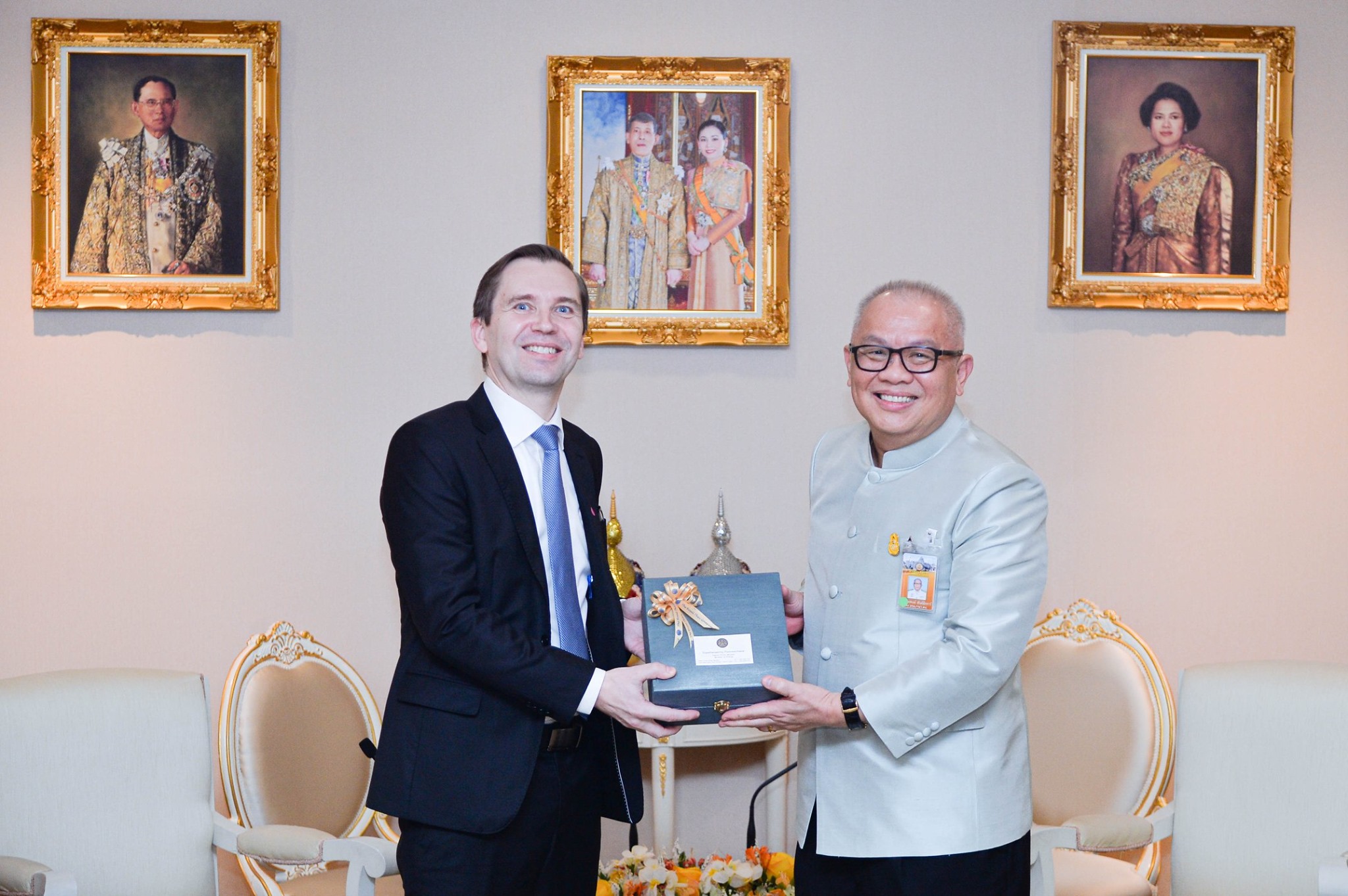 Ambassador Thorgaard and team visited Thailand's Minister of Energy and Deputy Prime Minister