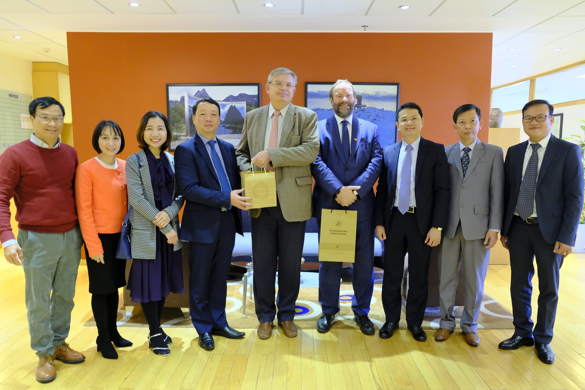 Chairman of the People’s Committee of Thua Thien - Hue Province visited Norwegian Embassy to discussed Green Growth