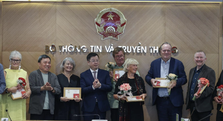 Swedish Journalists in Vietnam