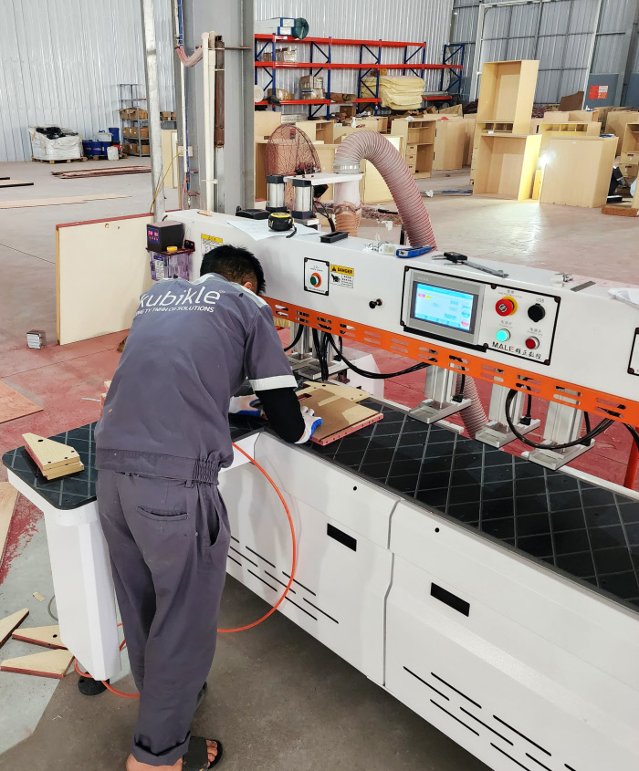 Machine in Kubikle's factory