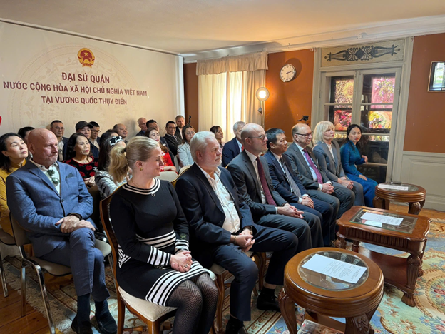 Vietnamese and Swedish participants join in celebrating 50 years of friendship and solidarity.