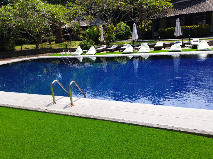 Let's Hyde pool, in north Pattaya