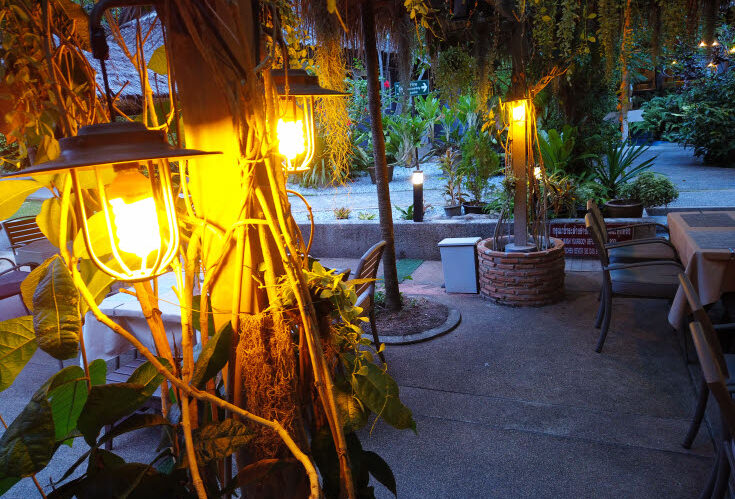 Let's Hyde restaurant