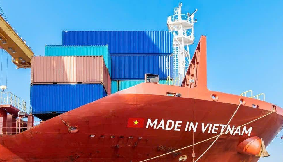 Vietnam and Denmark explore next steps in green shipping