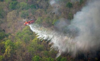 Water being dropped on wildfire spots in Chiang Mai. Photo: Bangkok Post